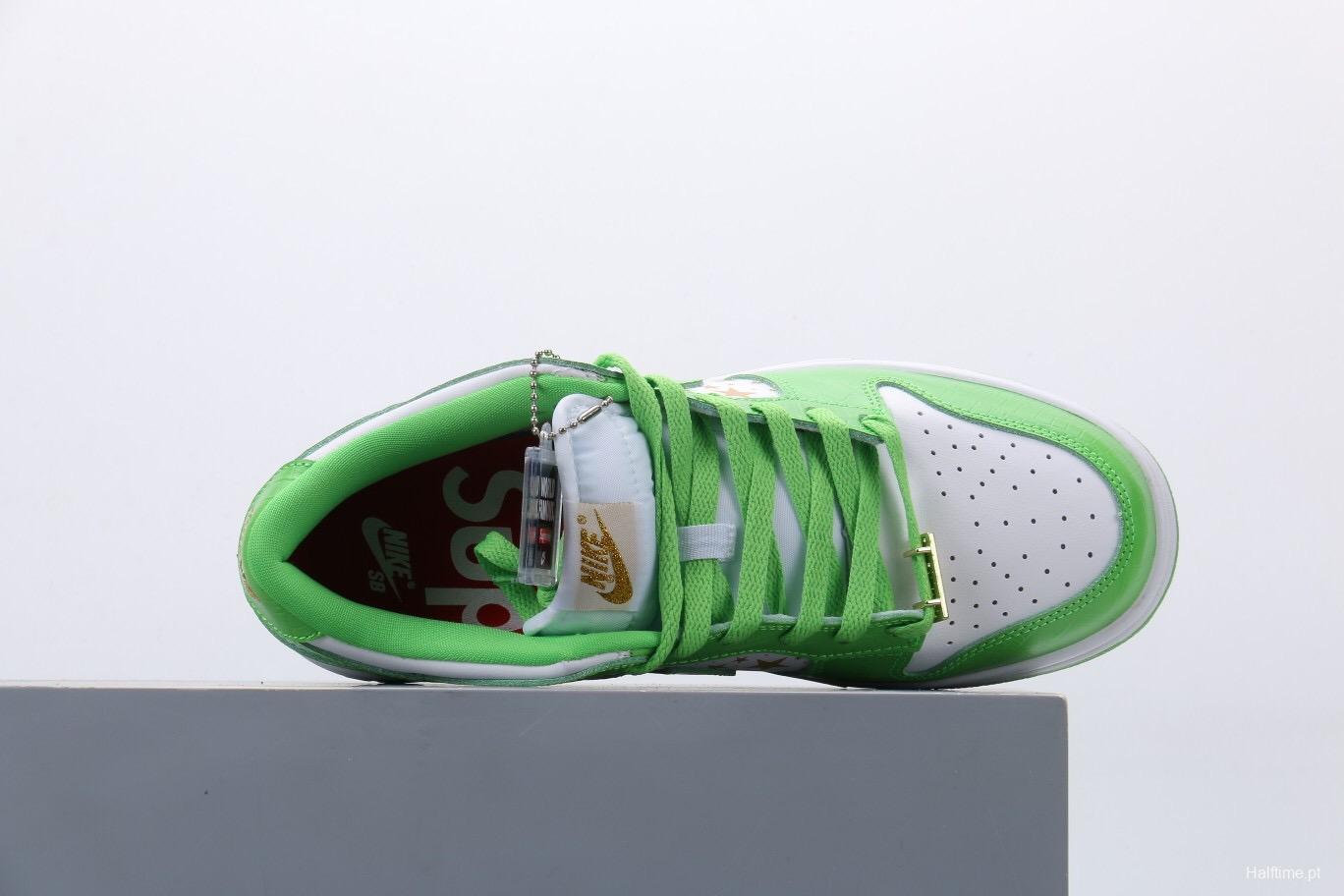 Supreme X Nike SB Dunk Low “Mean Green”