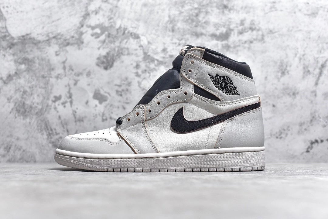 Air Jordan 1 x Nike SB High OG Light Bone