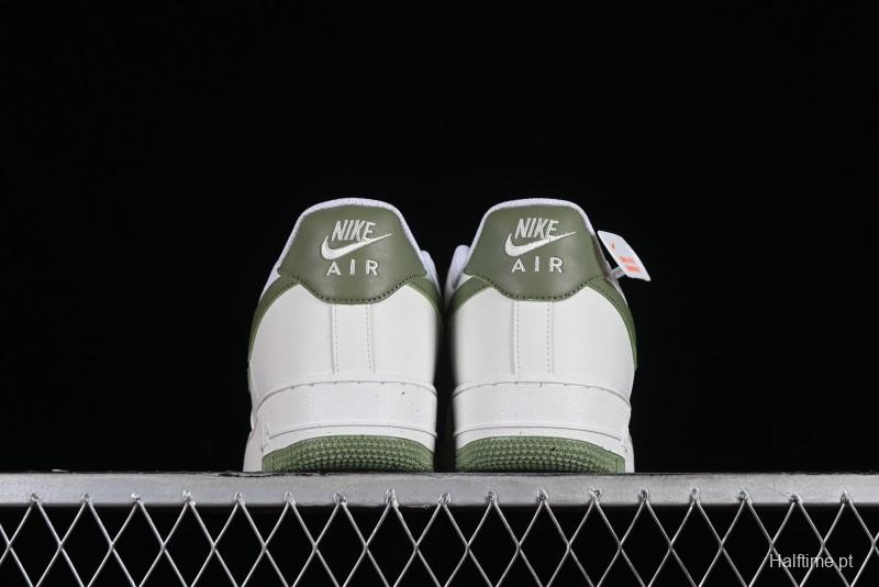 Nike Air Force 1 '07 Low Casual Sneakers in White Green - DV3808-106